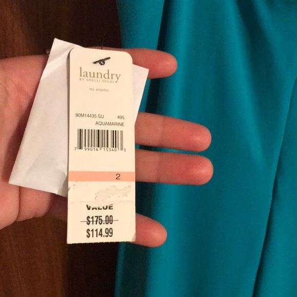 Dress - Picture 5 of 5